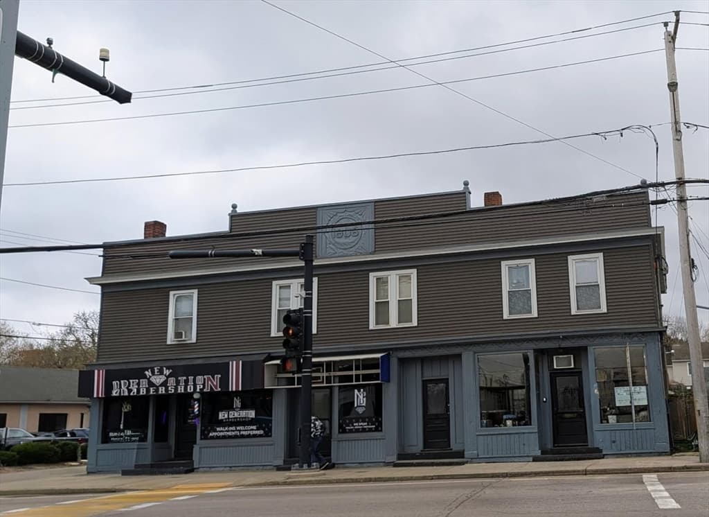 99-101 E Main St, Milford MA 01757