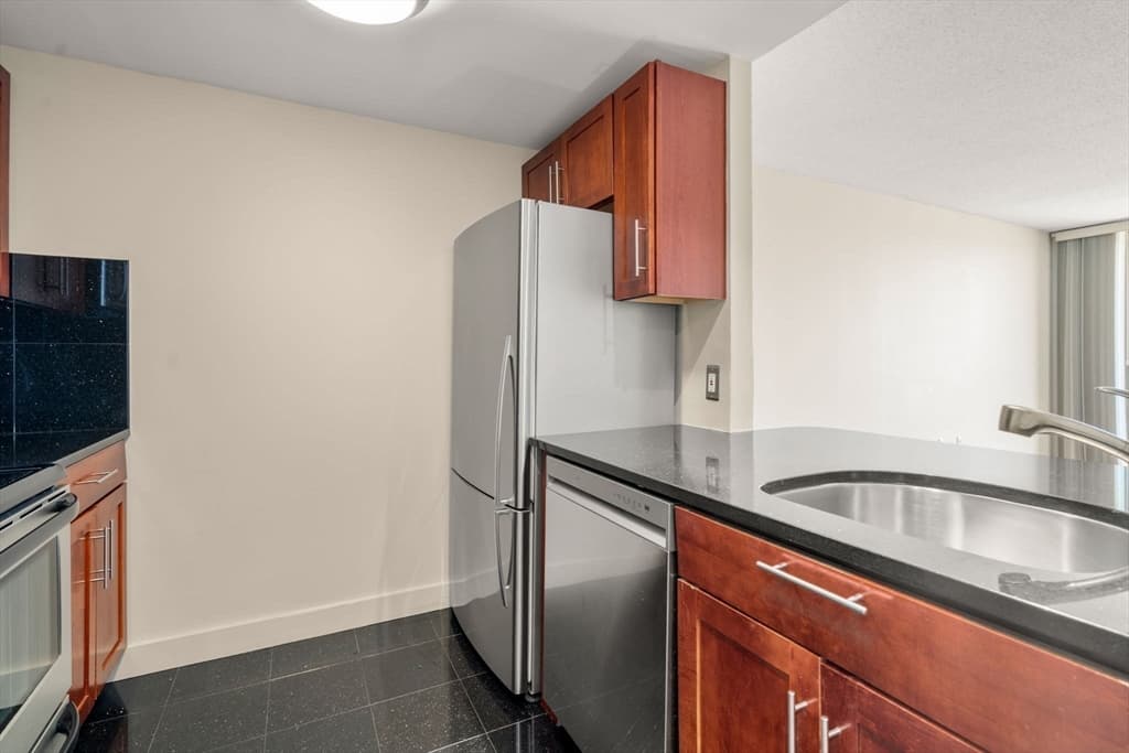 Condominium at 8-12 Museum Way # 1328, Cambridge MA 02141, Cambridge, photo 4 of 15