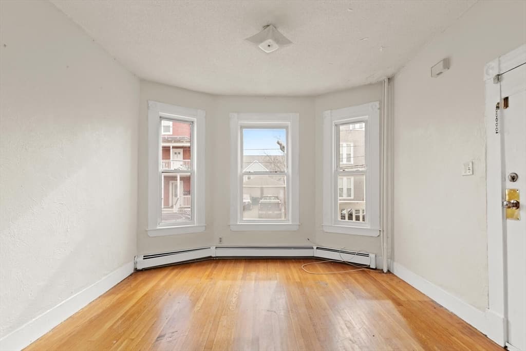 3 Family at 22 Elm St, Lynn MA 01905, photo 22 of 35