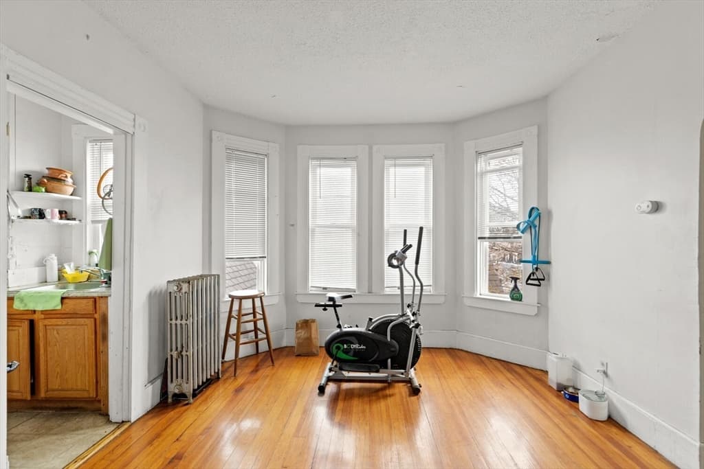 3 Family at 22 Elm St, Lynn MA 01905, photo 5 of 35