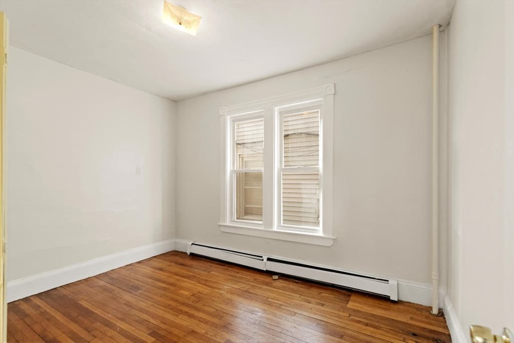 3 Family at 22 Elm St, Lynn MA 01905, photo 14 of 35