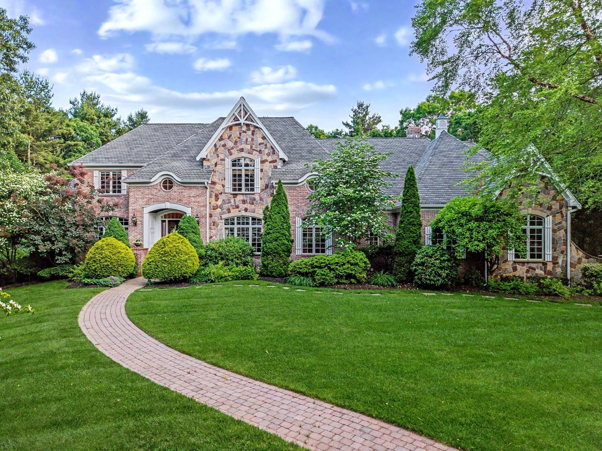 Single Family Residence at 6 Trailside Way, Norfolk MA 02056, photo 3 of 42