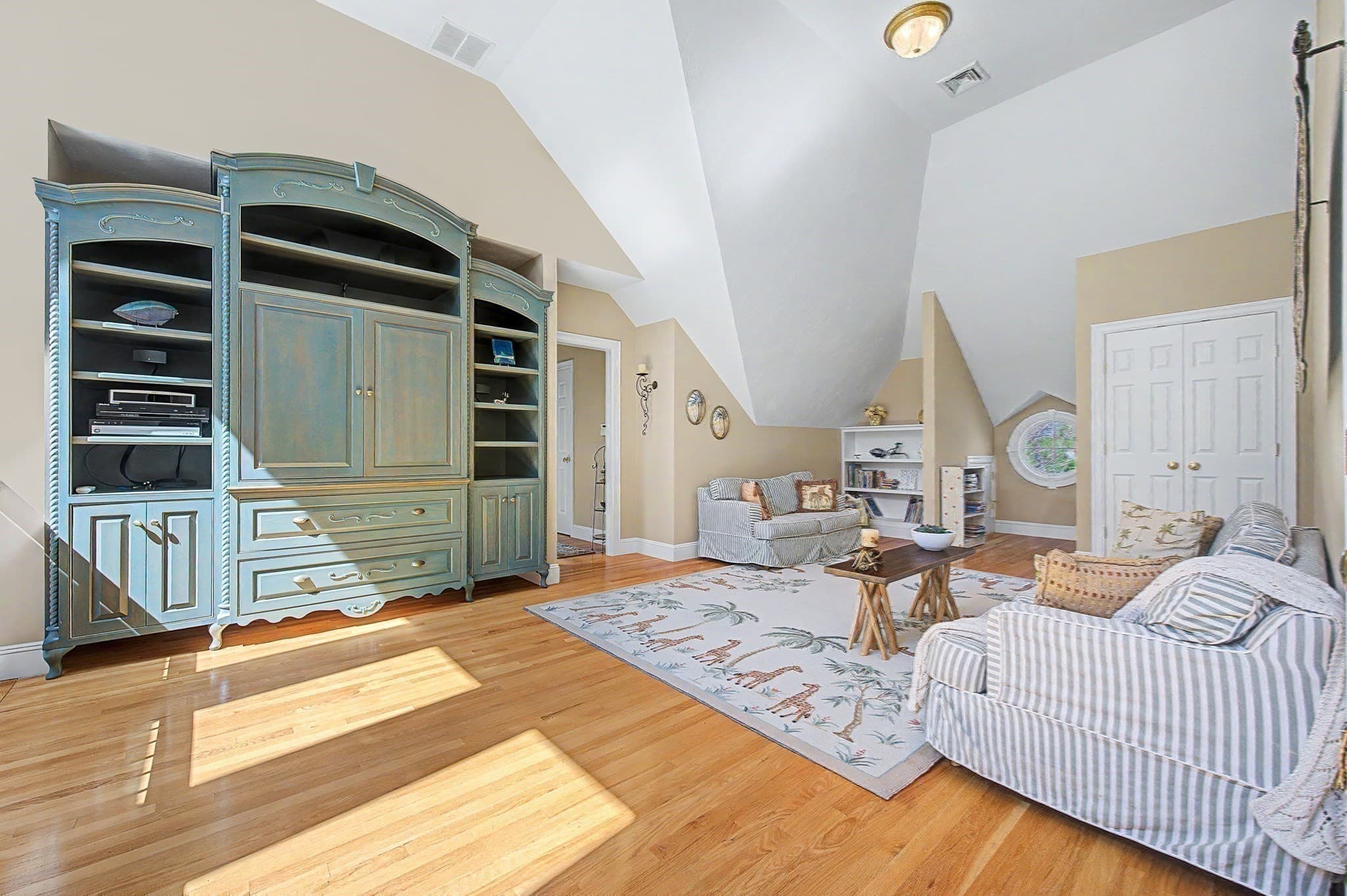 Single Family Residence at 6 Trailside Way, Norfolk MA 02056, photo 33 of 42