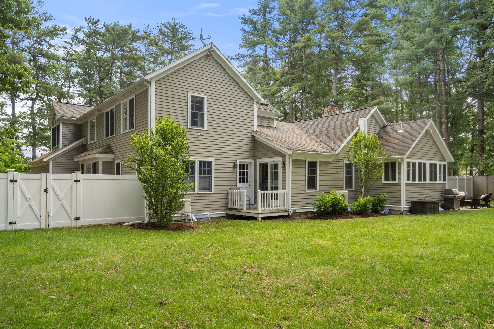 Single Family Residence at 9 Priest Road, Sudbury MA 01776, photo 3 of 38