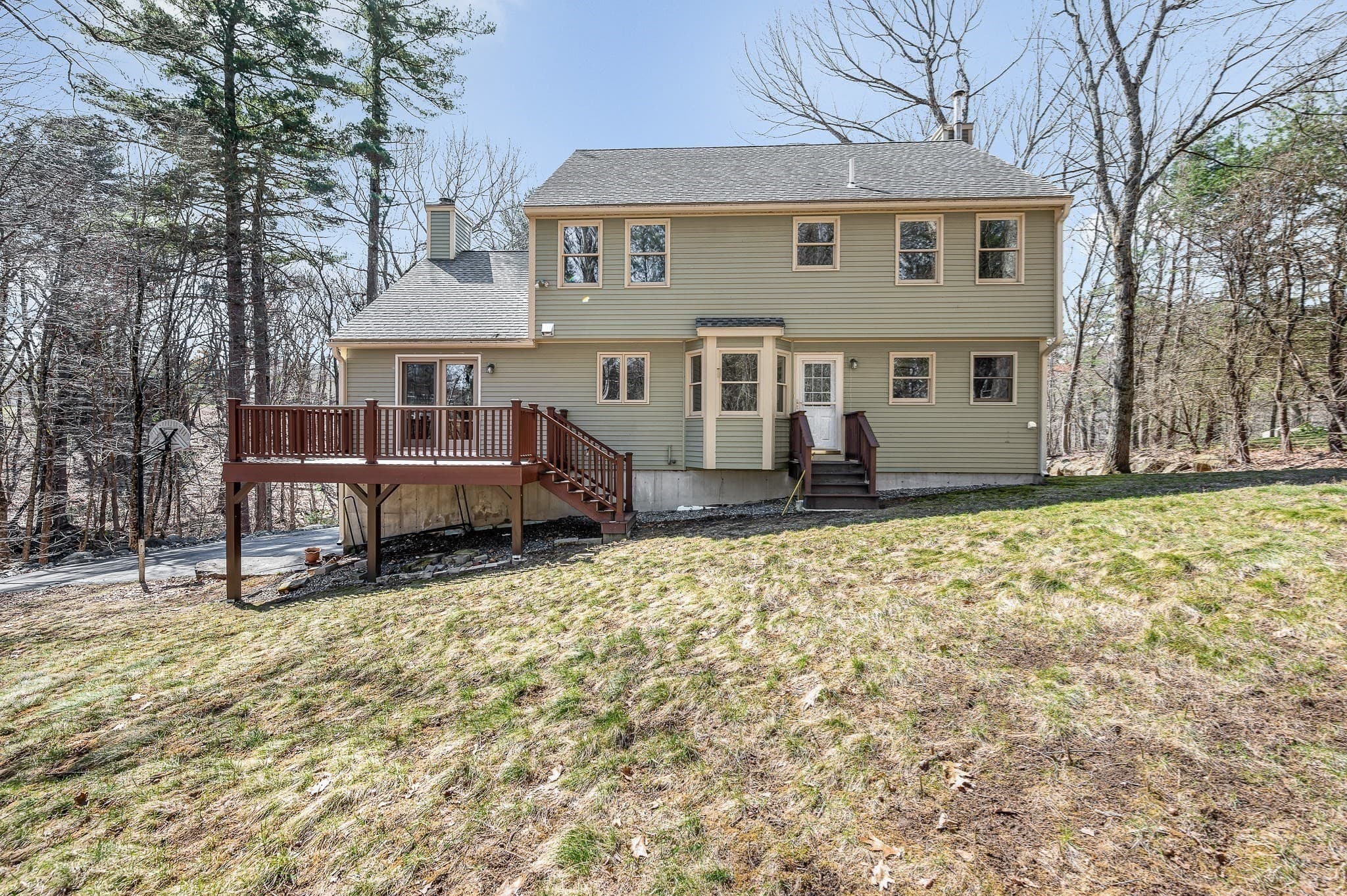 Single Family Residence at 255 Hay Meadow Rd, North Andover MA 01845, photo 36 of 39