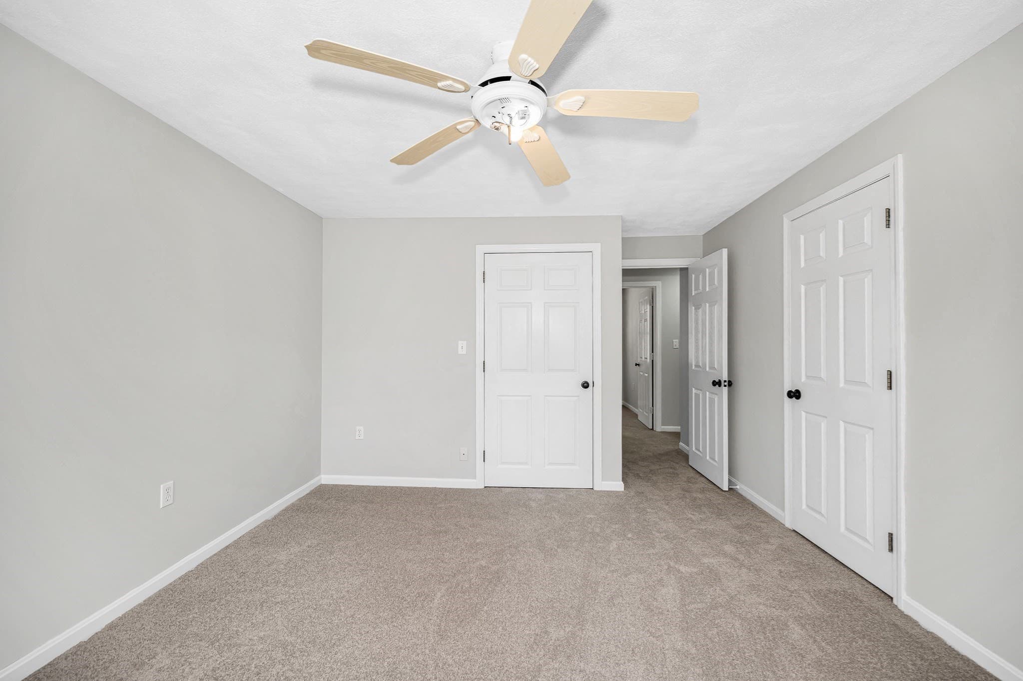 Single Family Residence at 255 Hay Meadow Rd, North Andover MA 01845, photo 32 of 39