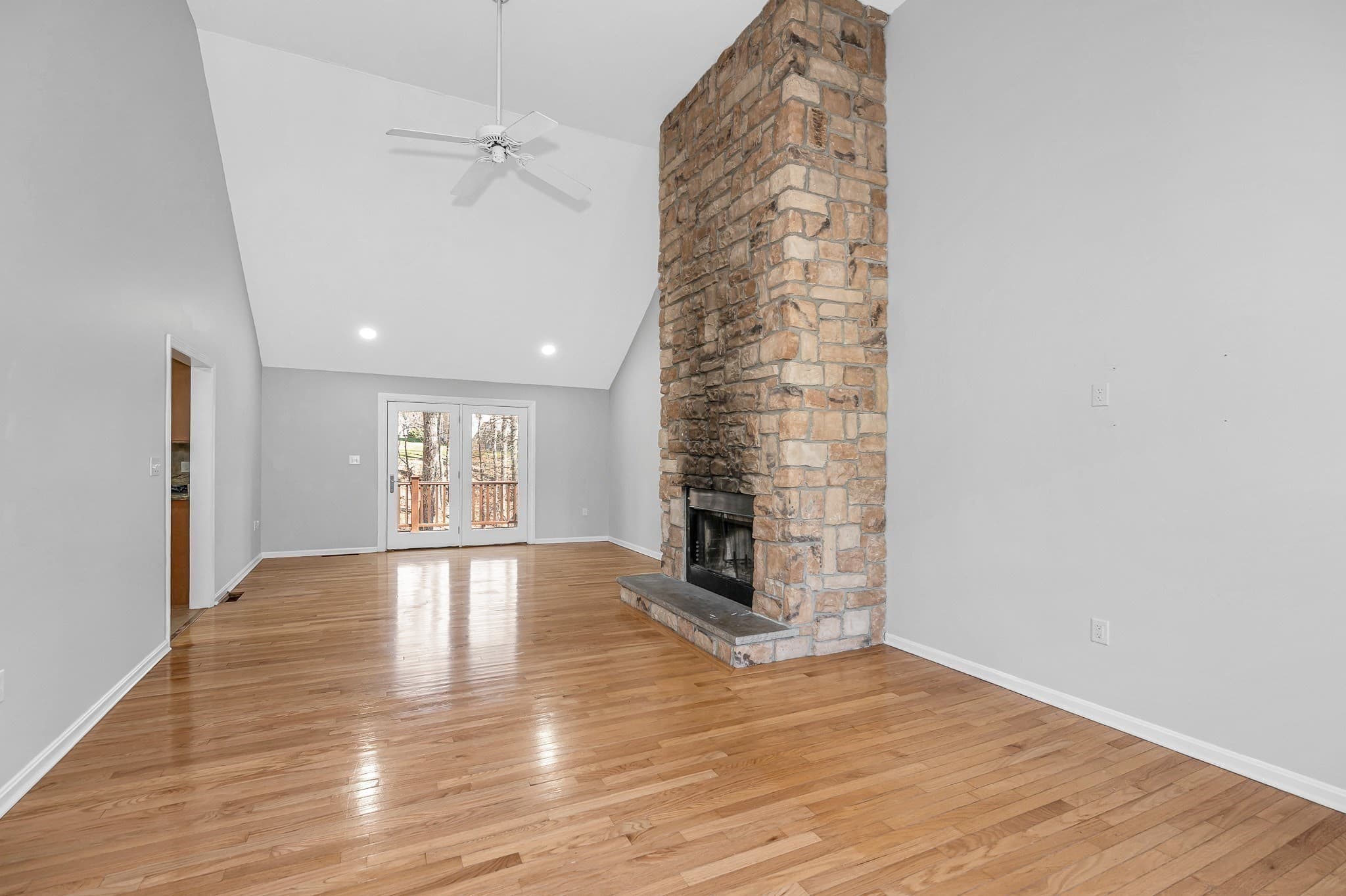 Single Family Residence at 255 Hay Meadow Rd, North Andover MA 01845, photo 20 of 39