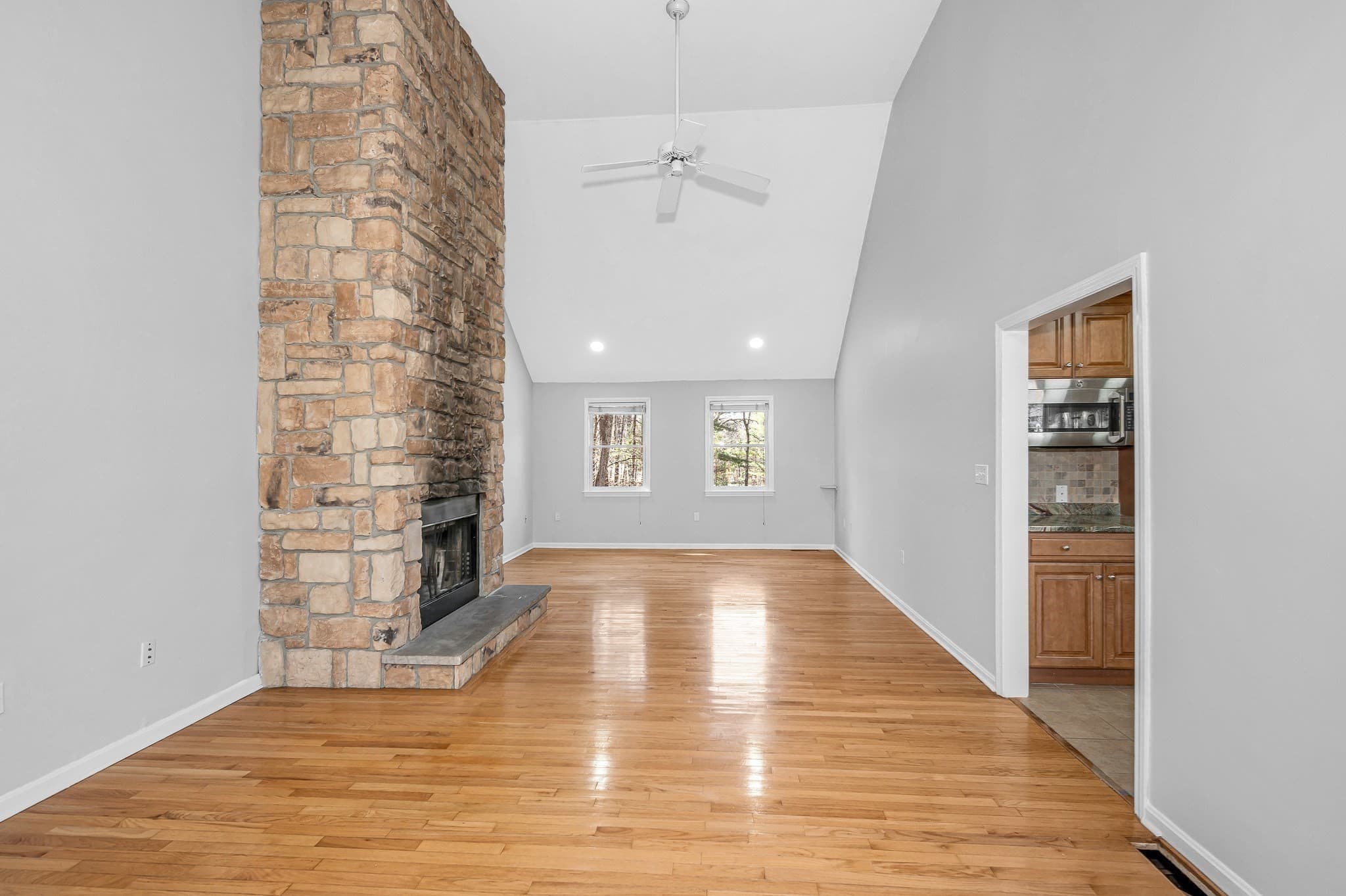 Single Family Residence at 255 Hay Meadow Rd, North Andover MA 01845, photo 18 of 39