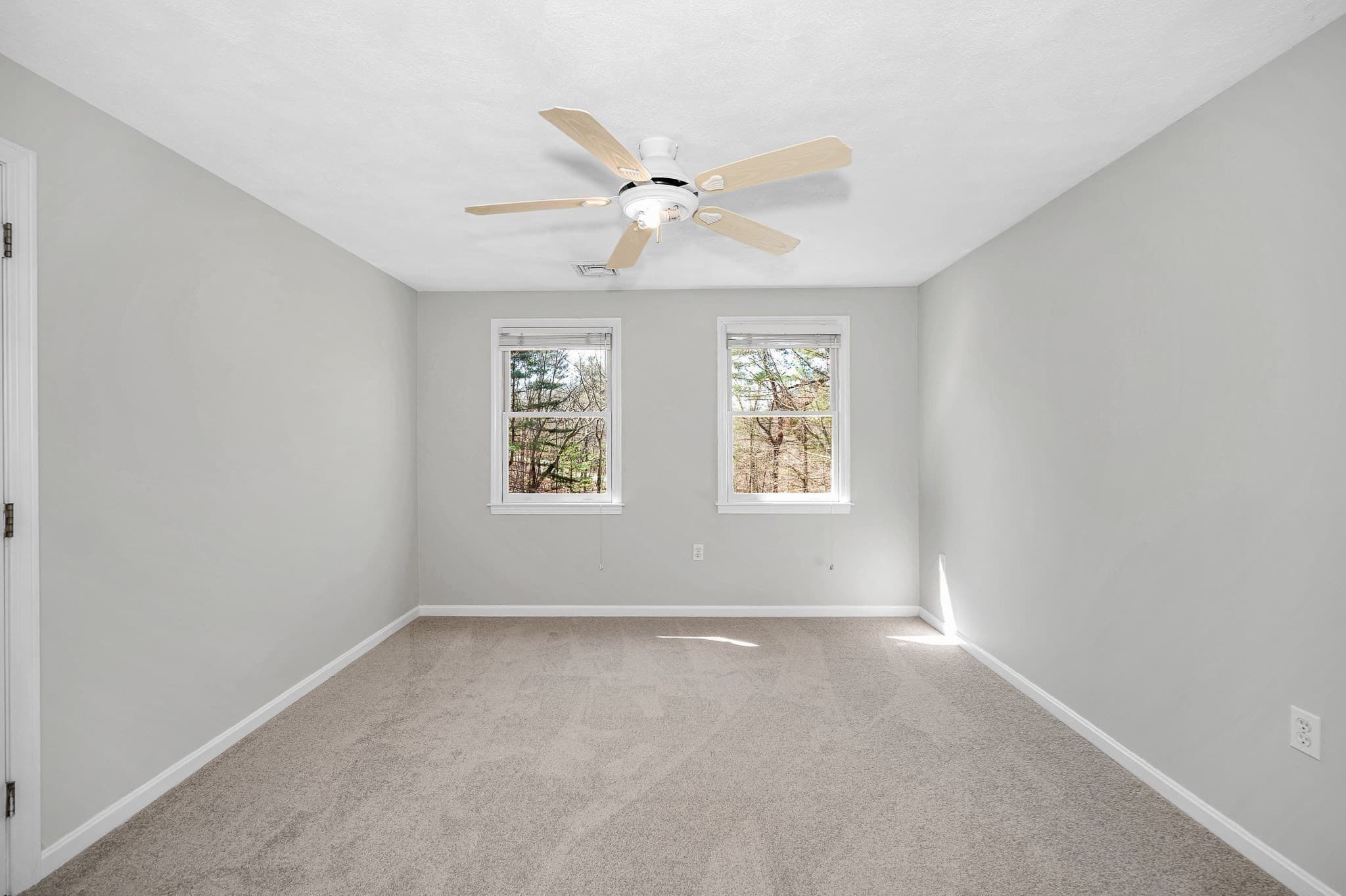 Single Family Residence at 255 Hay Meadow Rd, North Andover MA 01845, photo 31 of 39