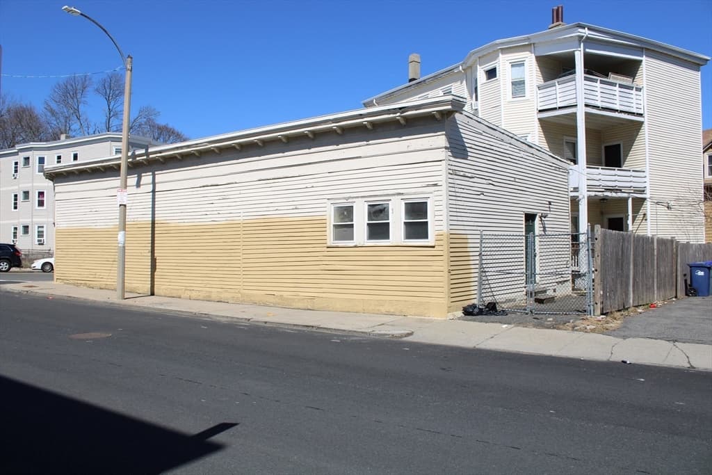 4 Parkman, Boston MA 02122 photo 3