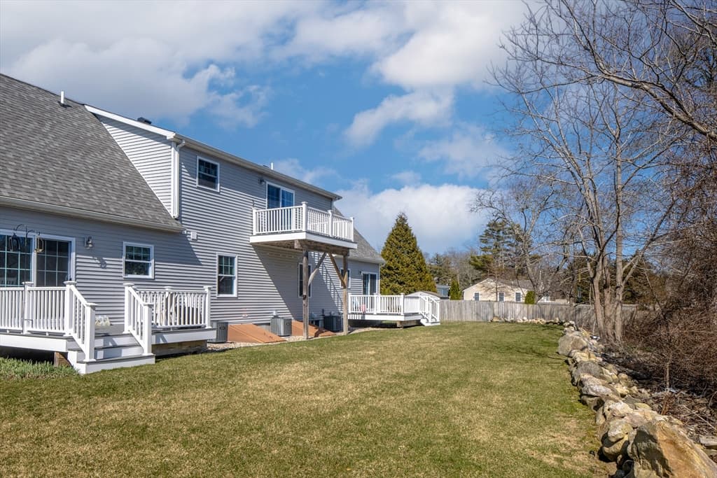 78-82 Church St, Mattapoisett MA 02739 photo 7