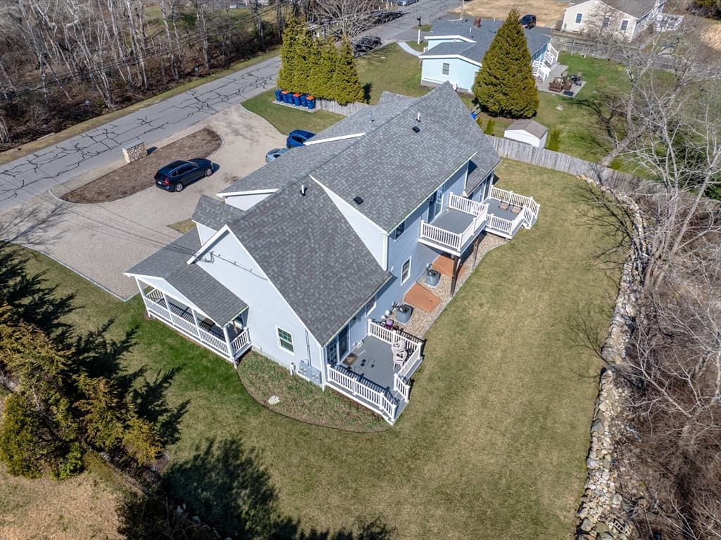 78-82 Church St, Mattapoisett MA 02739 photo 9