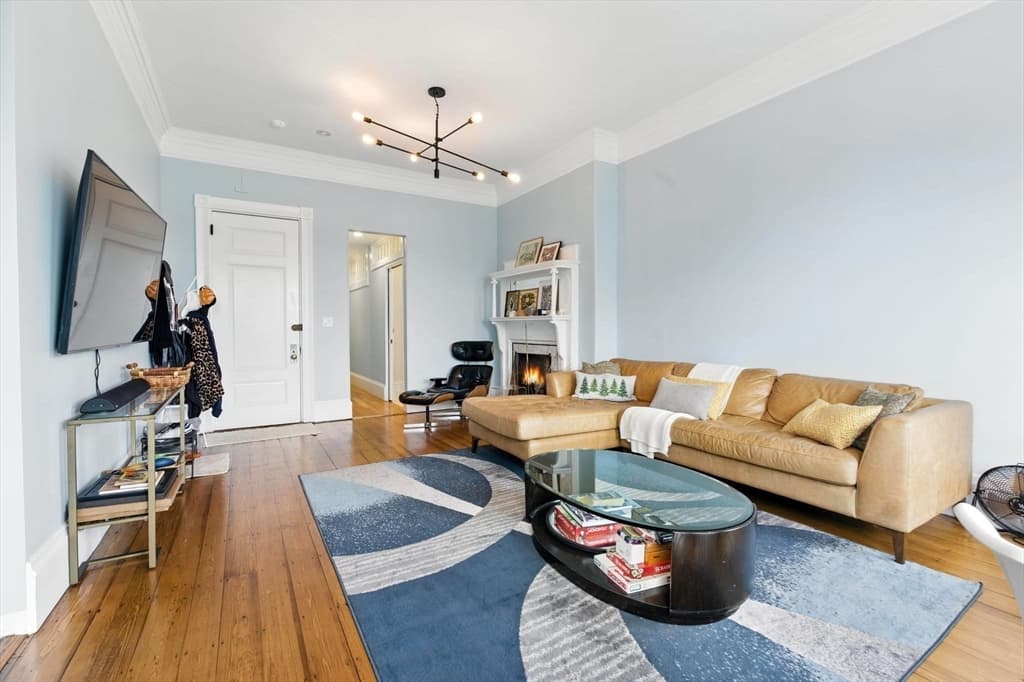 Condominium at 37 Bay State Rd # 4, Boston MA 02215, photo 6 of 25