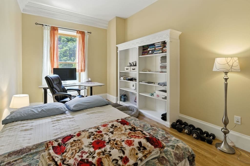 Condominium at 37 Bay State Rd # 4, Boston MA 02215, photo 12 of 25