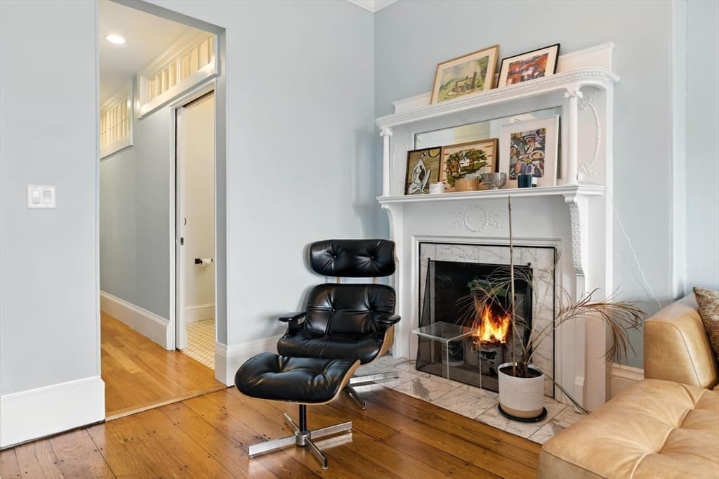 Condominium at 37 Bay State Rd # 4, Boston MA 02215, photo 7 of 25