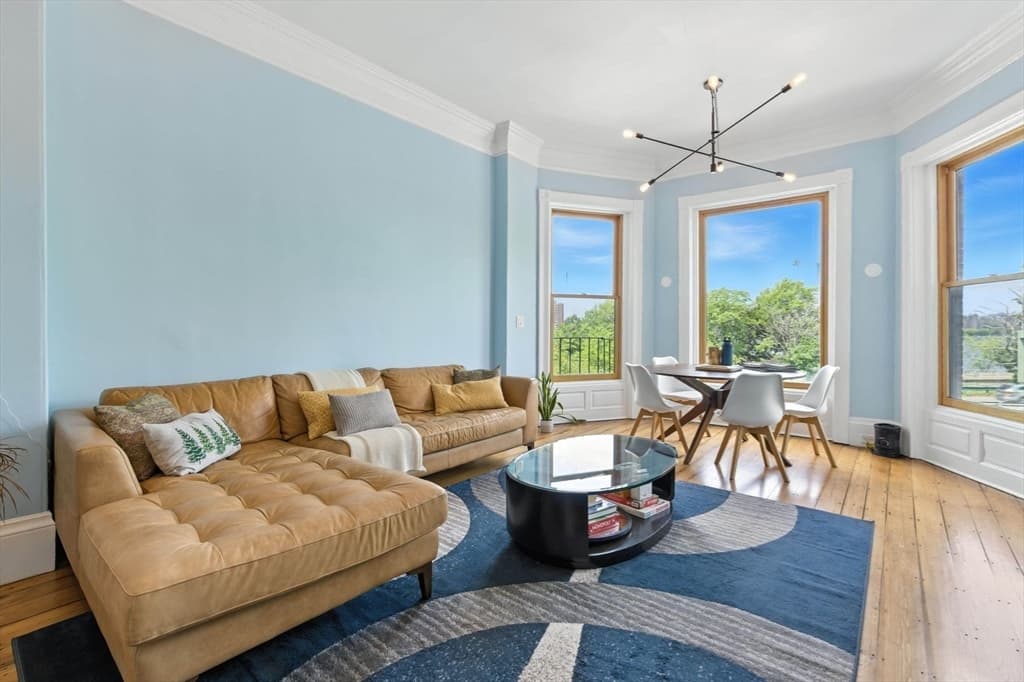 Condominium at 37 Bay State Rd # 4, Boston MA 02215, photo 5 of 25