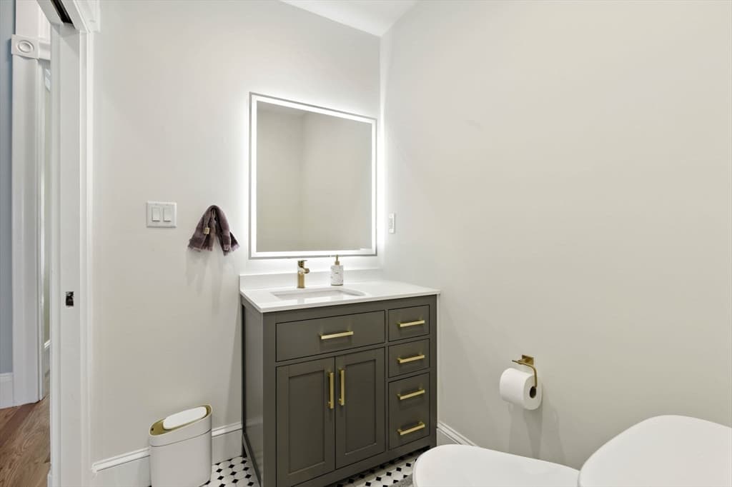 Condominium at 37 Bay State Rd # 4, Boston MA 02215, photo 20 of 25