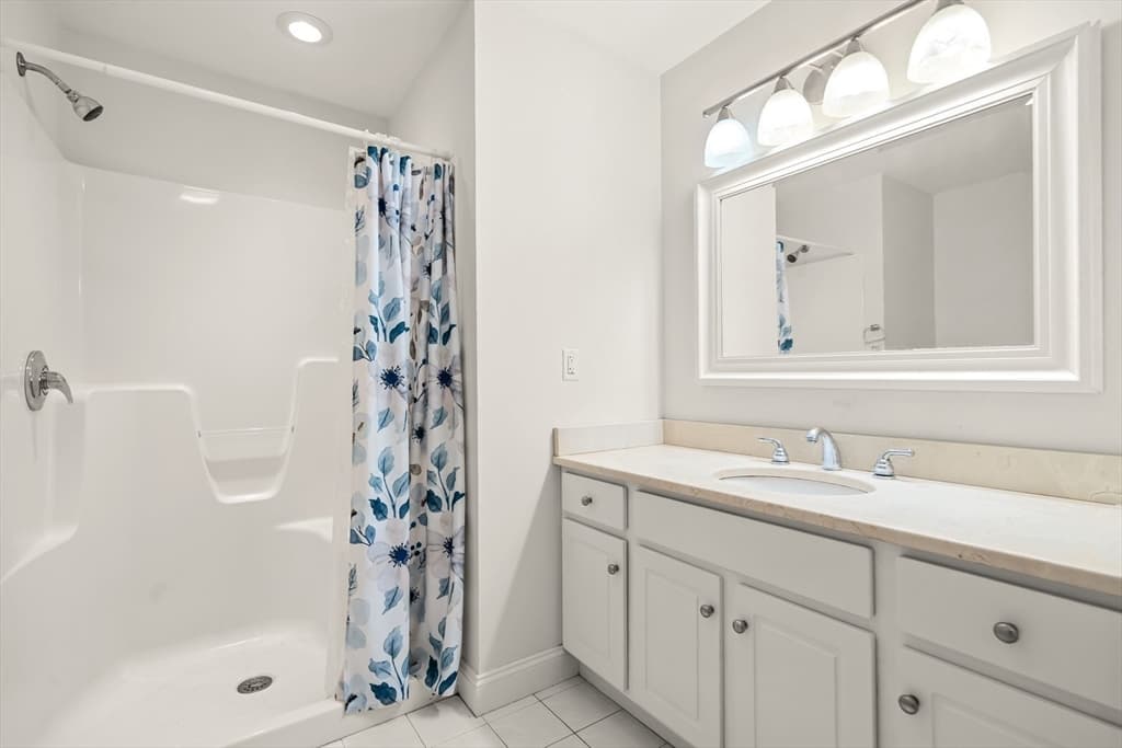 120 Wyllis Ave # 103, Everett MA 02149 photo 17