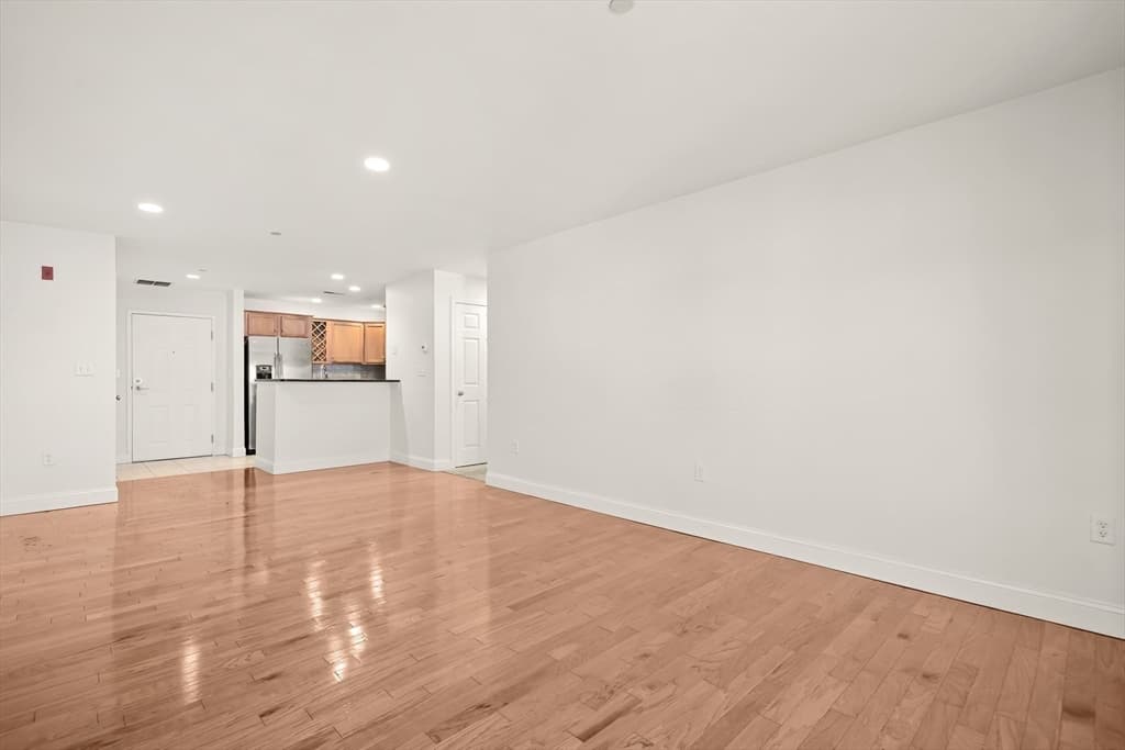 120 Wyllis Ave # 103, Everett MA 02149 photo 7