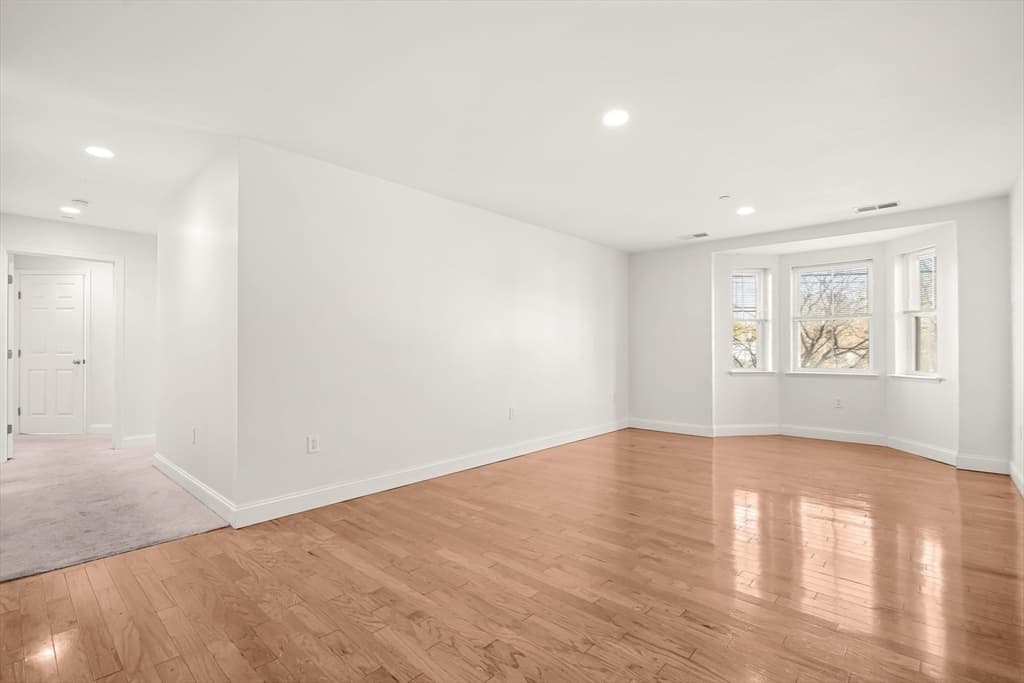 120 Wyllis Ave # 103, Everett MA 02149 photo 5