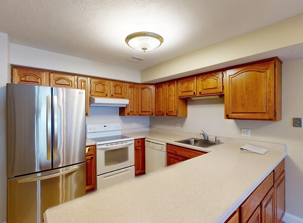 23 Greenleaves Drive # 105, Amherst MA 01002 photo 2