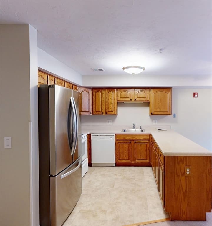 23 Greenleaves Drive # 105, Amherst MA 01002 photo 5