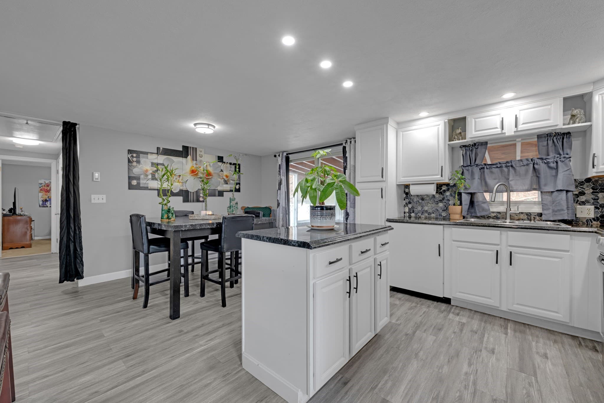 Single Family Residence at 23 Chartier Ln, Southbridge MA 01550, photo 2 of 22