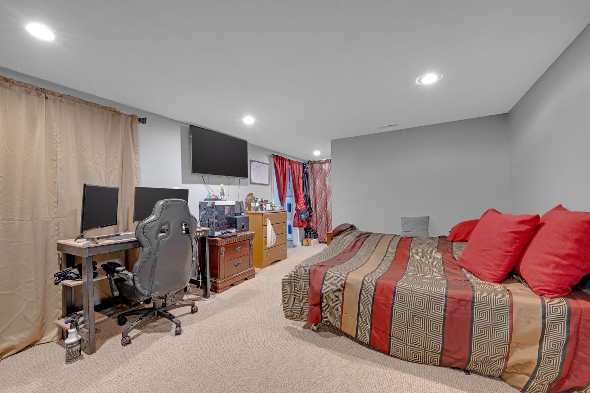 Single Family Residence at 23 Chartier Ln, Southbridge MA 01550, photo 13 of 22