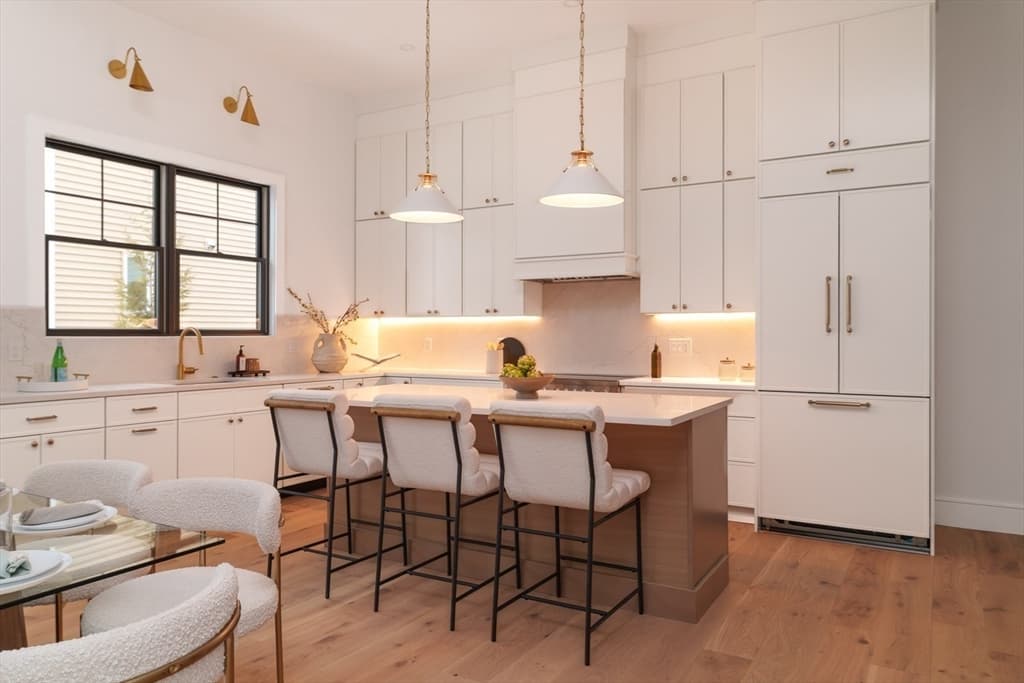 Condominium at 710-712 Watertown Street # 712, Newton MA 02460, photo 12 of 36