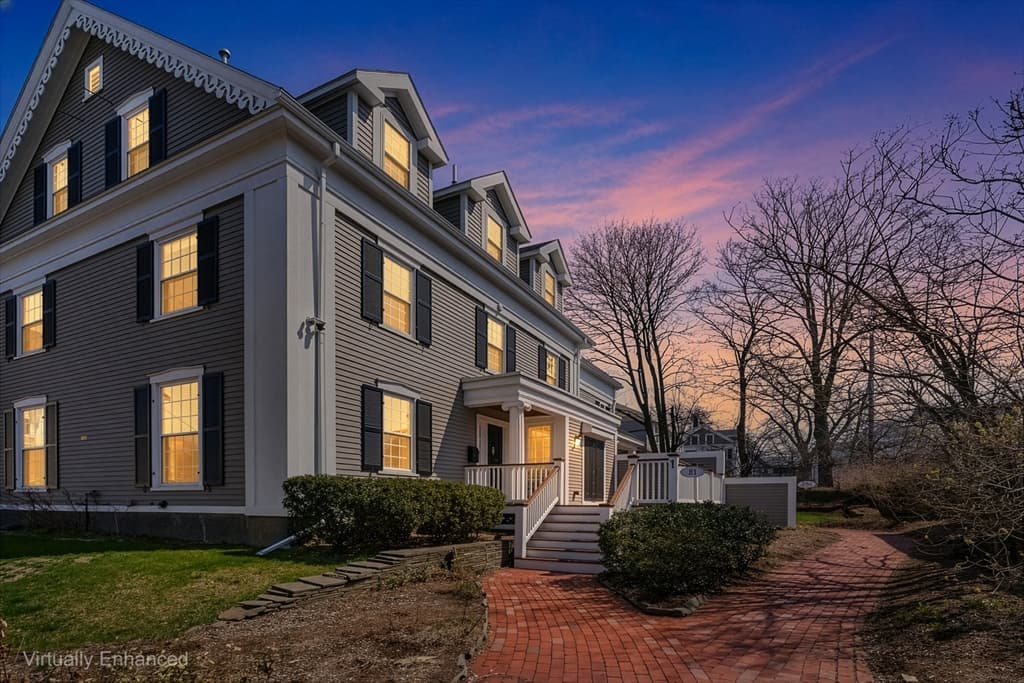 81 Forest St # 81, Medford MA 02155