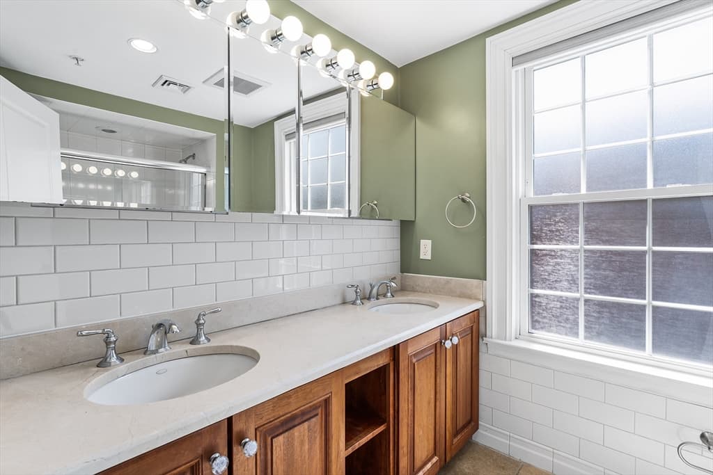 Condominium at 81 Forest St # 81, Medford MA 02155, photo 21 of 42