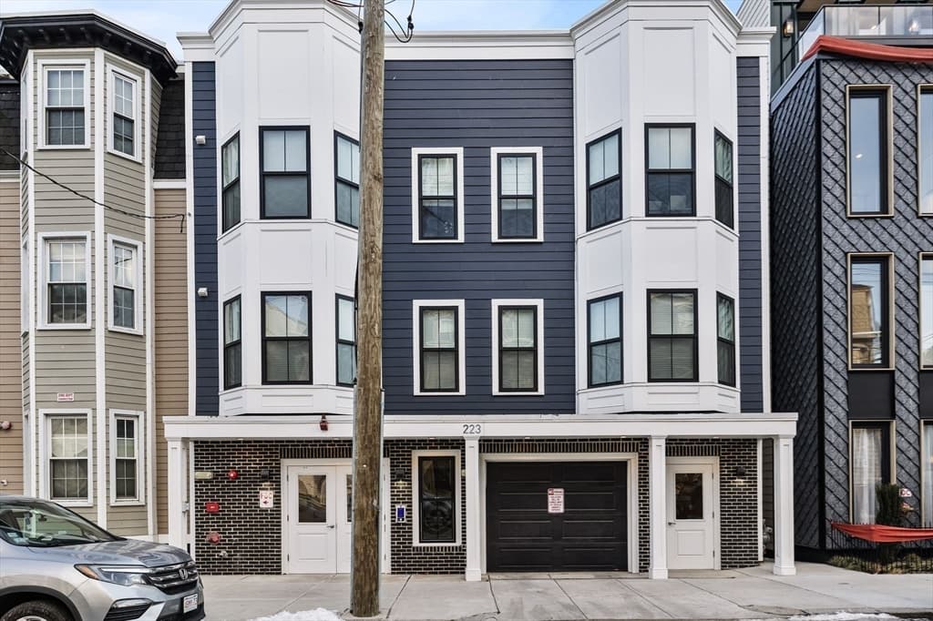 Condominium at 223 Saratoga Street # 202, Boston MA 02128, Boston, photo 17 of 18