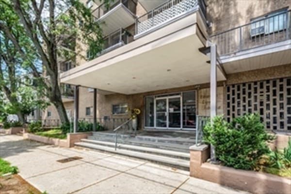 121 Tremont St # B4, Boston MA 02135