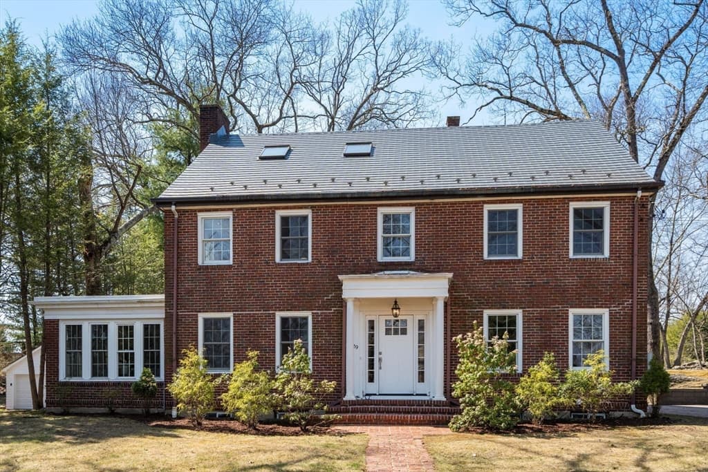 29 Gammons, Newton MA 02468