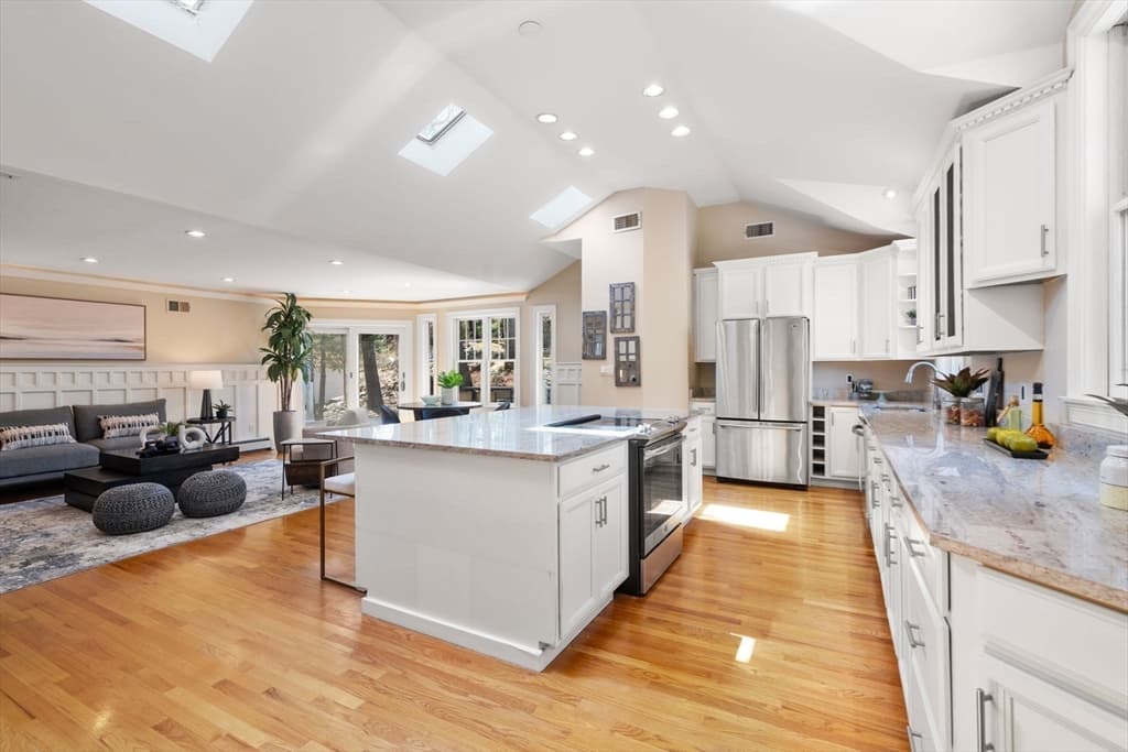 Single Family Residence at 29 Gammons, Newton MA 02468, Newton, photo 9 of 39