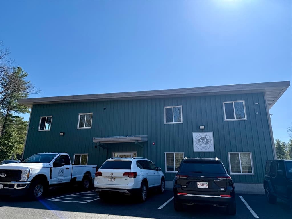 272 South St, Walpole MA 02081 photo 2