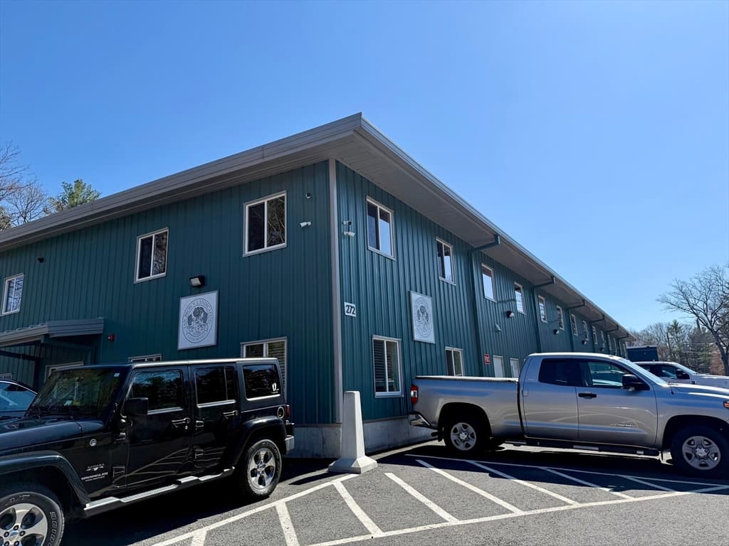 272 South St, Walpole MA 02081