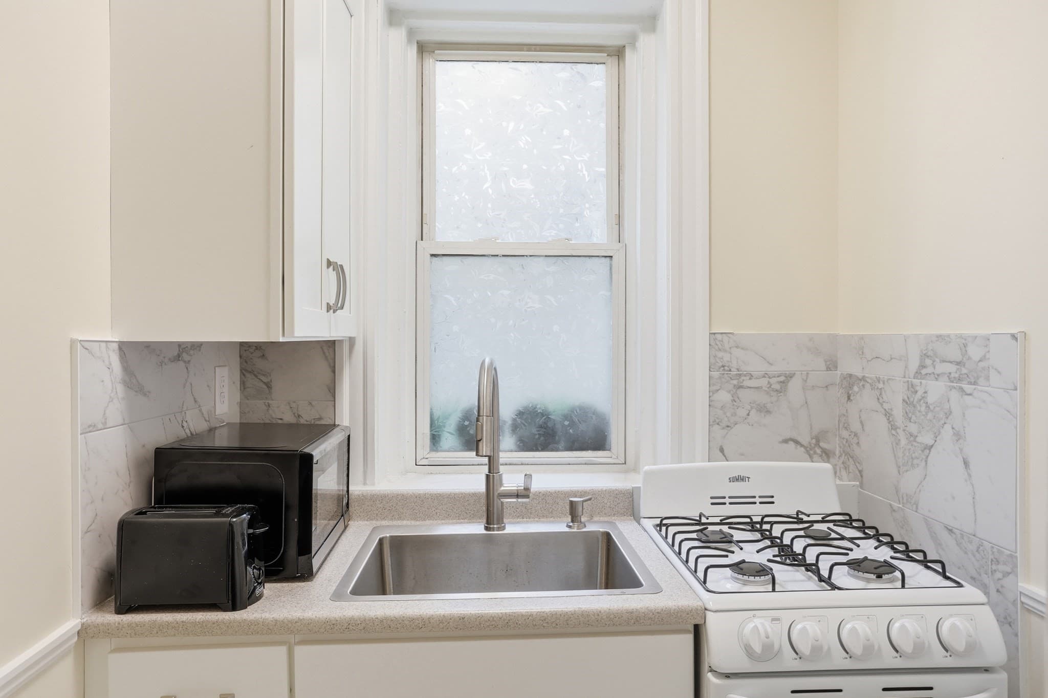 Condominium at 131 Park Dr # 2, Boston MA 02215, photo 11 of 15