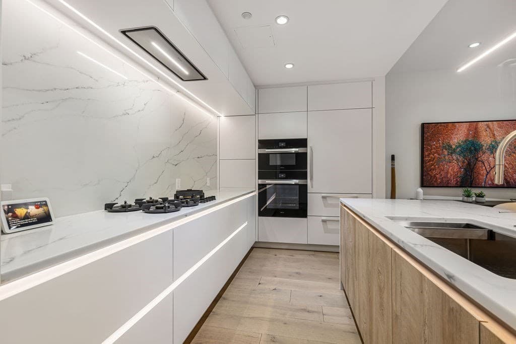 Condominium at 303 Columbus Avenue # 306, Boston MA 02116, photo 8 of 22