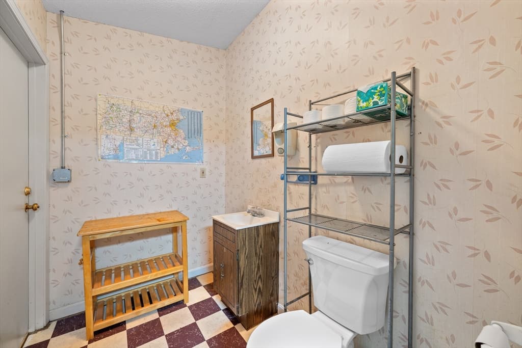 Commercial Sale at 287 W Boylston St, West Boylston MA 01583, photo 31 of 39