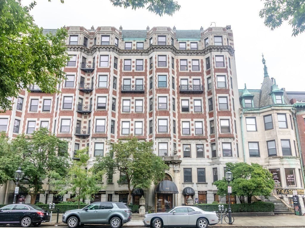466 Commonwealth Ave # 503, Boston MA 02215
