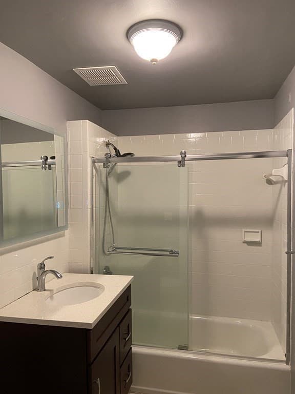 Condominium at 466 Commonwealth Ave # 503, Boston MA 02215, photo 14 of 17