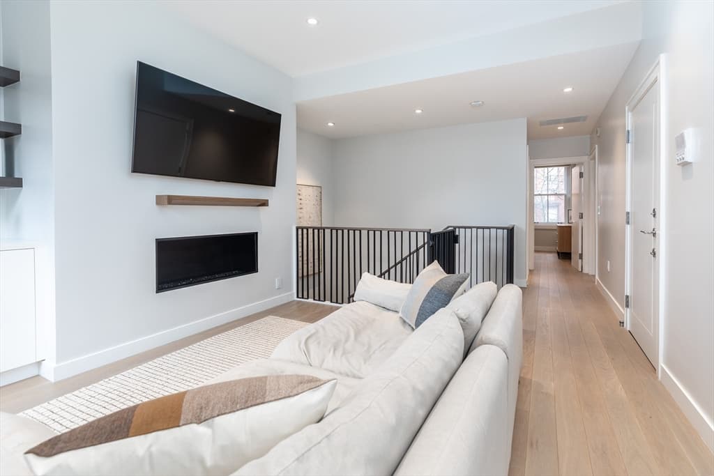 Condominium at 47 Hancock Street # 2, Boston MA 02114, photo 29 of 39