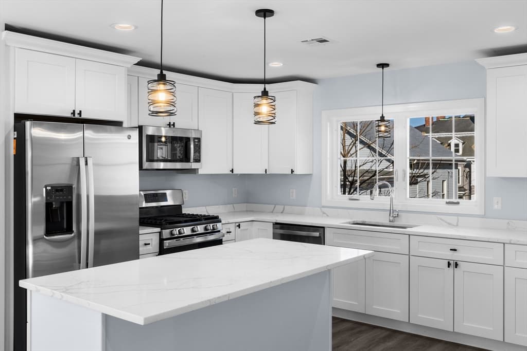 Condominium at 206 Durfee St. # 2A, Fall River MA 02720, photo 9 of 16
