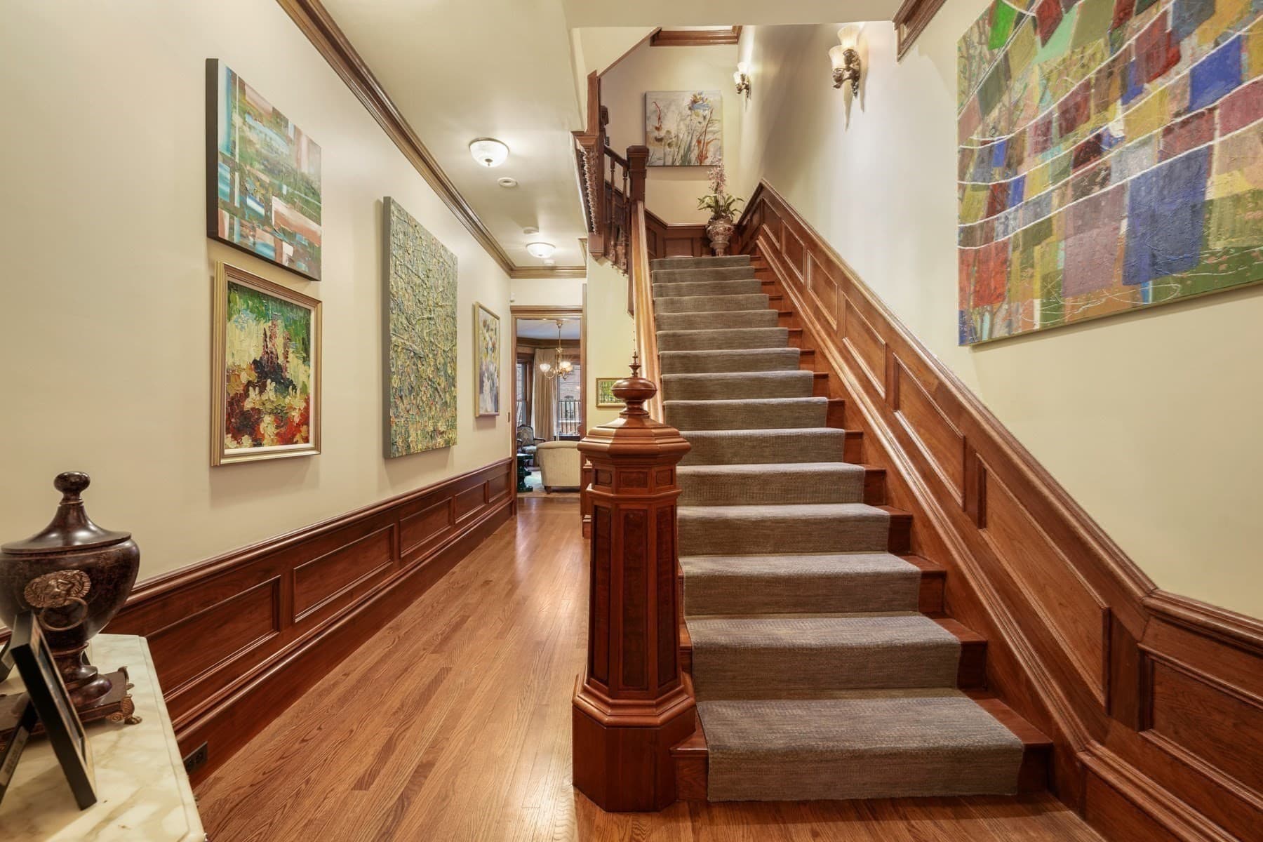 Single Family Residence at 381 Beacon Street, Boston MA 02116, photo 18 of 21