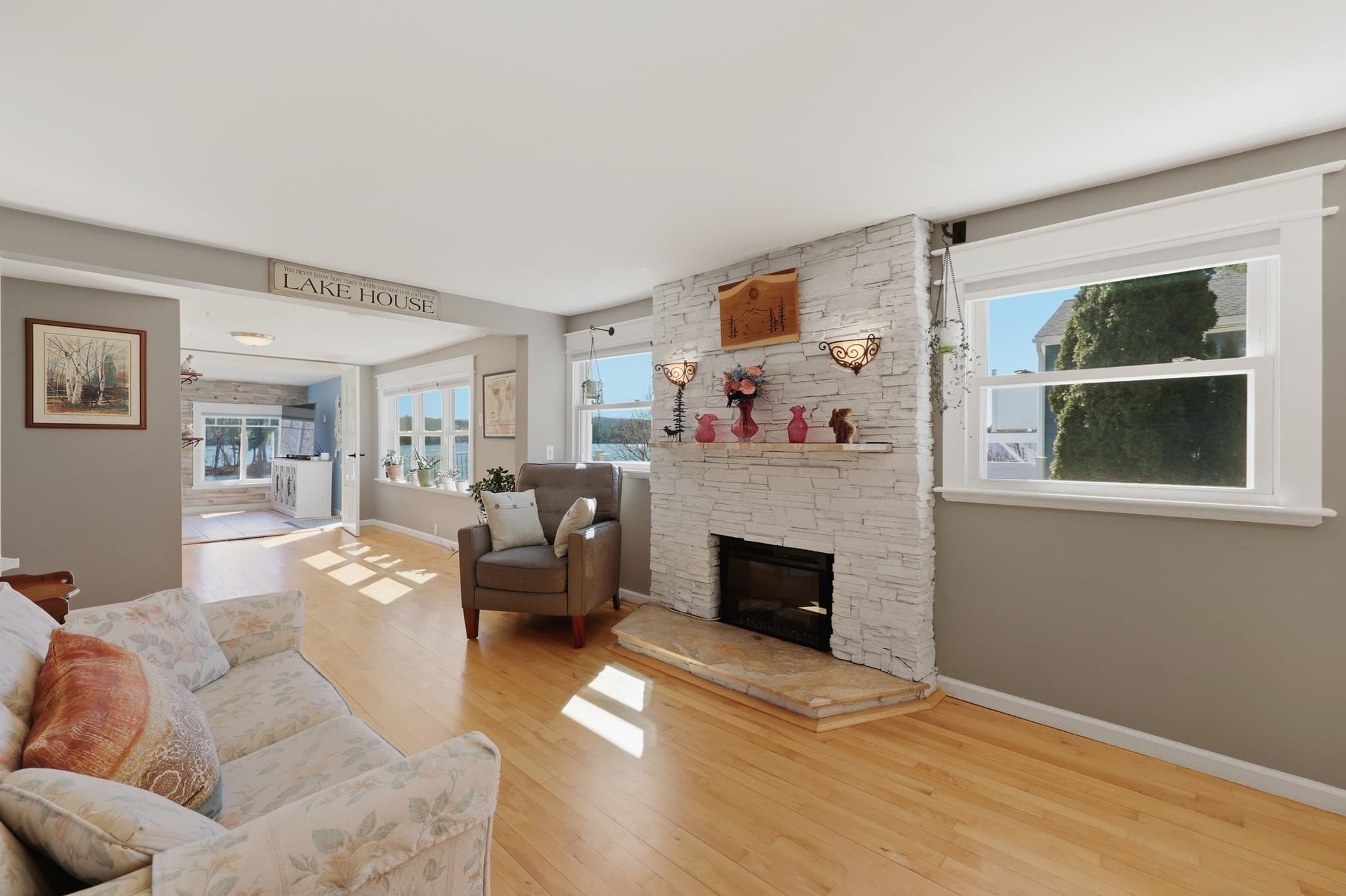 Single Family Residence at 51 Spring Street, Lunenburg MA 01462, photo 11 of 42