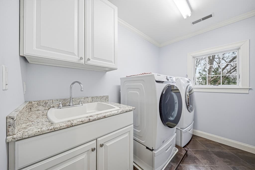 Single Family Residence at 24 Normandy Rd, Lexington MA 02421, Lexington, photo 25 of 42