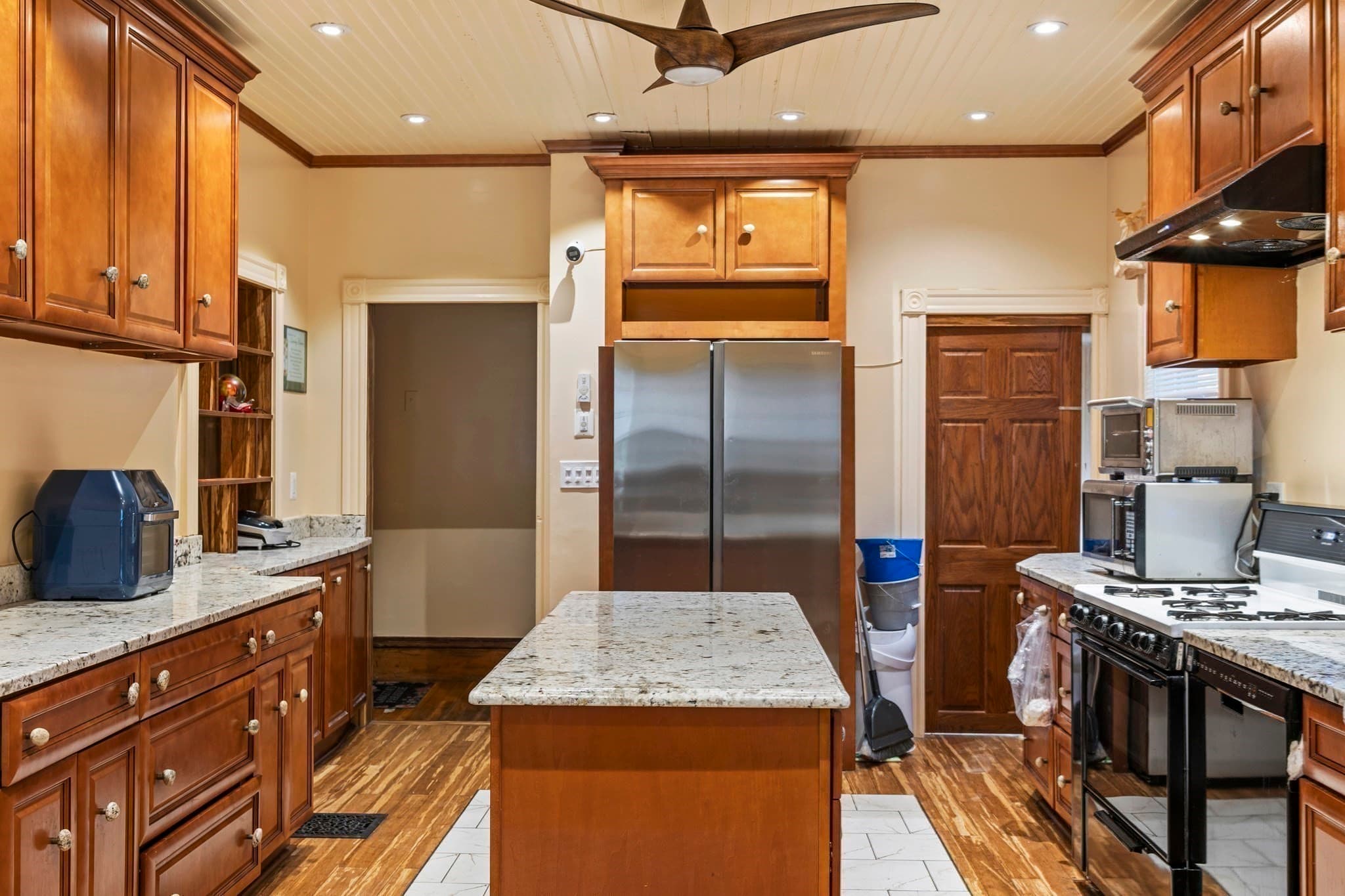 Single Family Residence at 113 Dakota, Boston MA 02124, Boston, photo 8 of 26