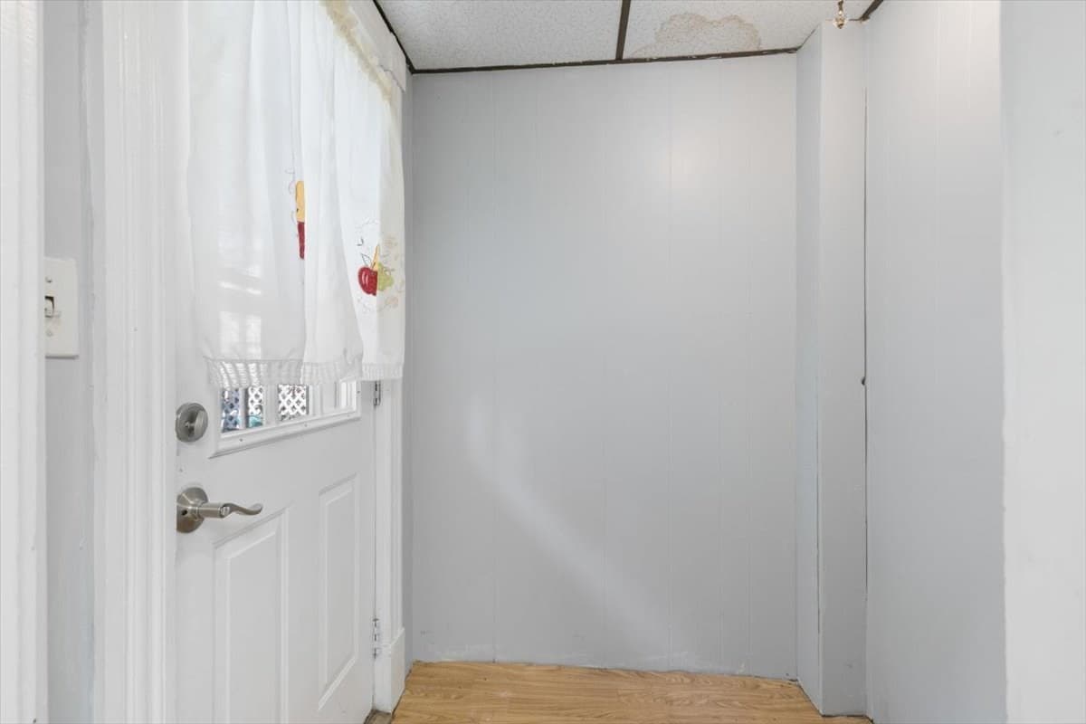 2 Family - 2 Units Up/Down at 293 Albion St, Wakefield MA 01880, Wakefield, photo 21 of 42