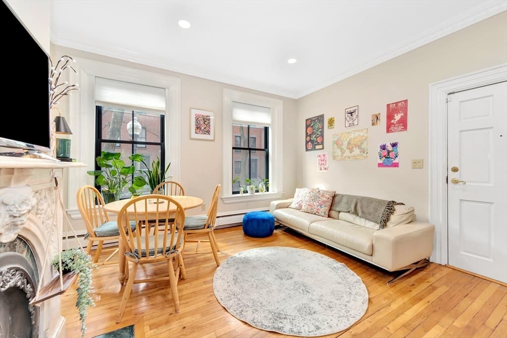 Condominium at 32 E Springfield St # 1, Boston MA 02118, photo 2 of 16